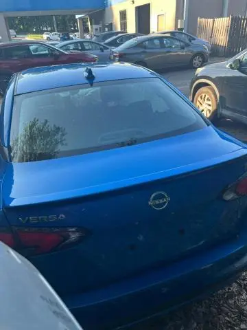 2024 NISSAN VERSA SR