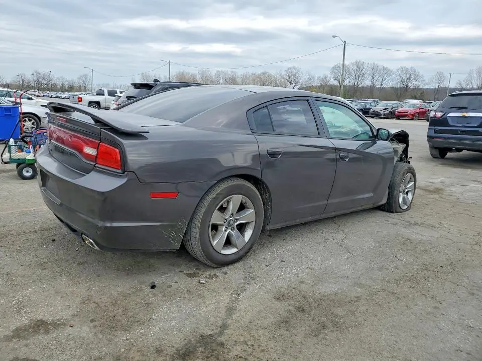 2014 DODGE CHARGER SE  
