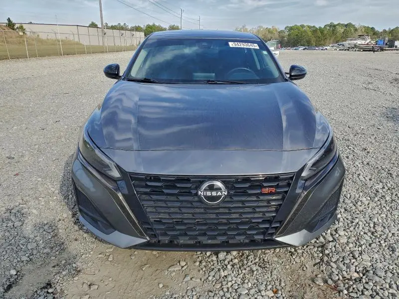 2023 NISSAN ALTIMA SR  