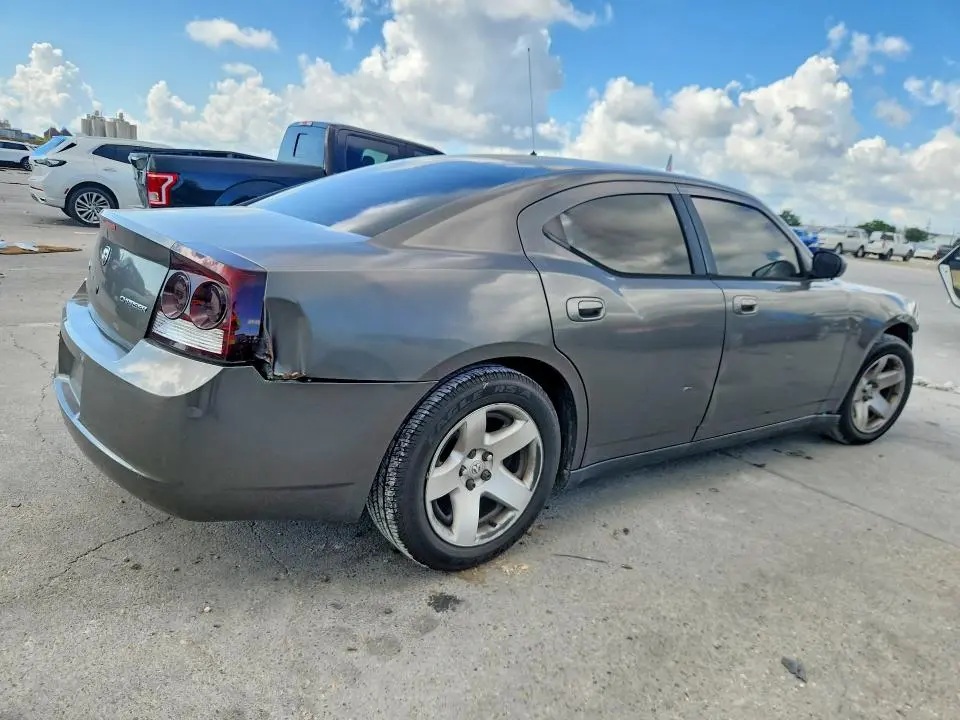 2010 DODGE CHARGER   