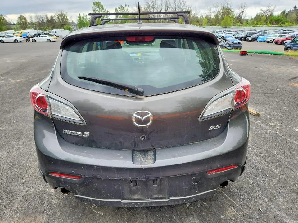 2010 MAZDA 3 S  