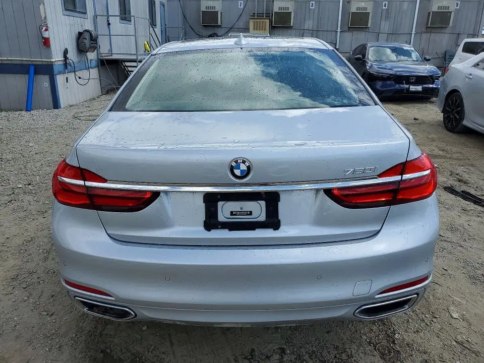 2018 BMW 750 I  