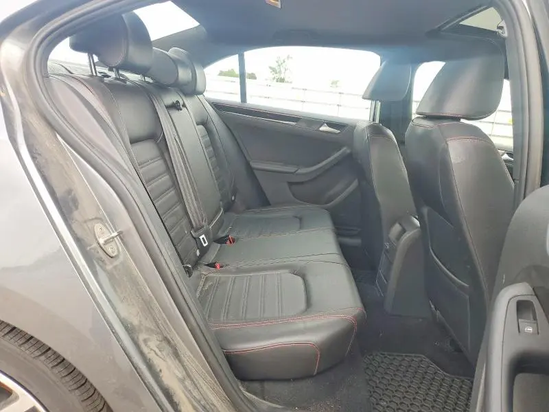 2018 VOLKSWAGEN JETTA   