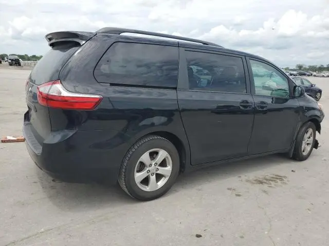 2017 TOYOTA SIENNA LE  