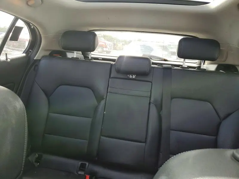 2015 MERCEDES-BENZ GLA 250 4MATIC  