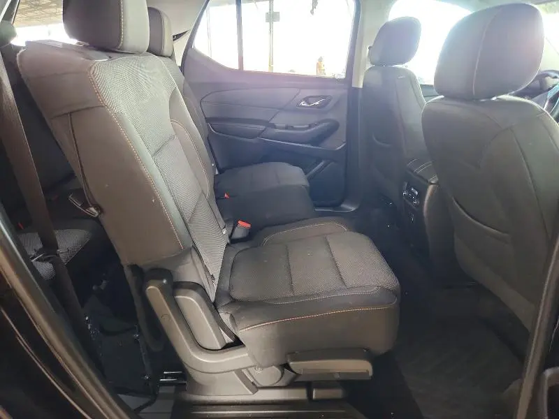 2021 CHEVROLET TRAVERSE LS  