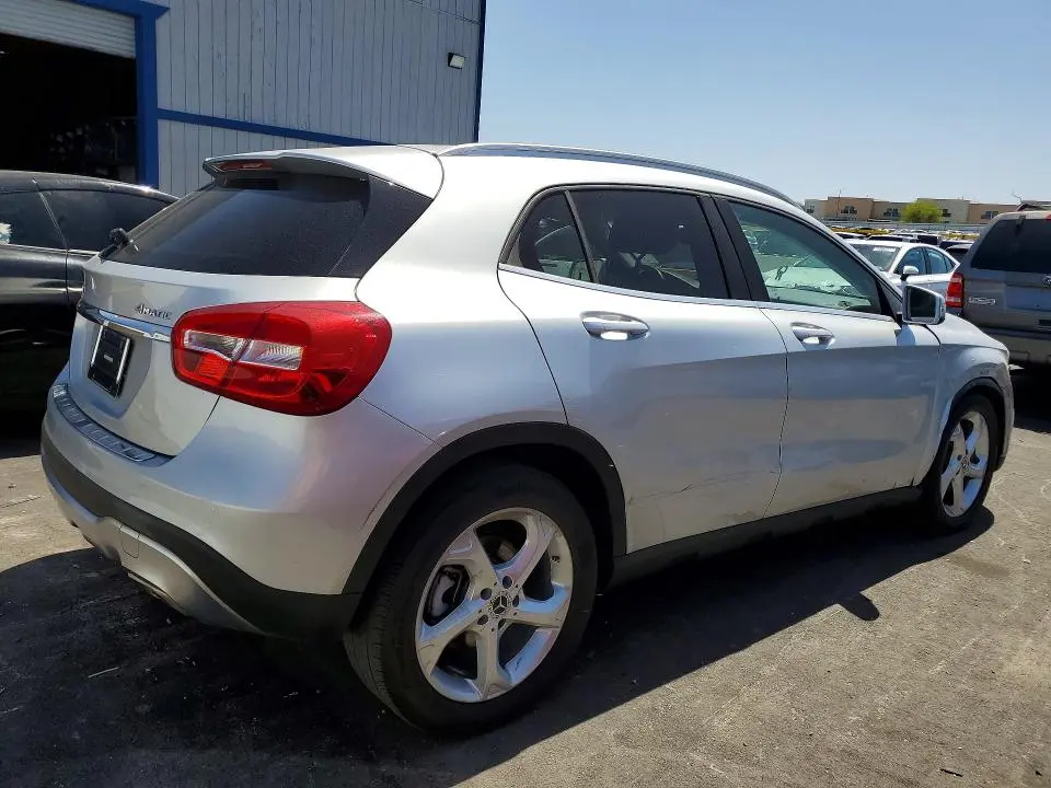 2019 MERCEDES-BENZ GLA 250 4MATIC  