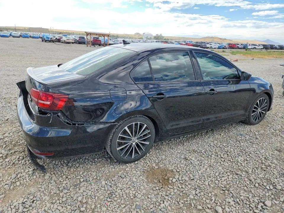2016 VOLKSWAGEN JETTA SPORT  