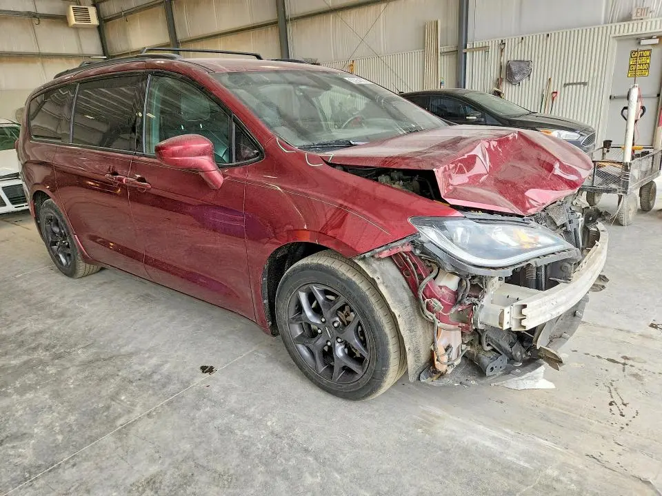 2018 CHRYSLER PACIFICA TOURING L PLUS  