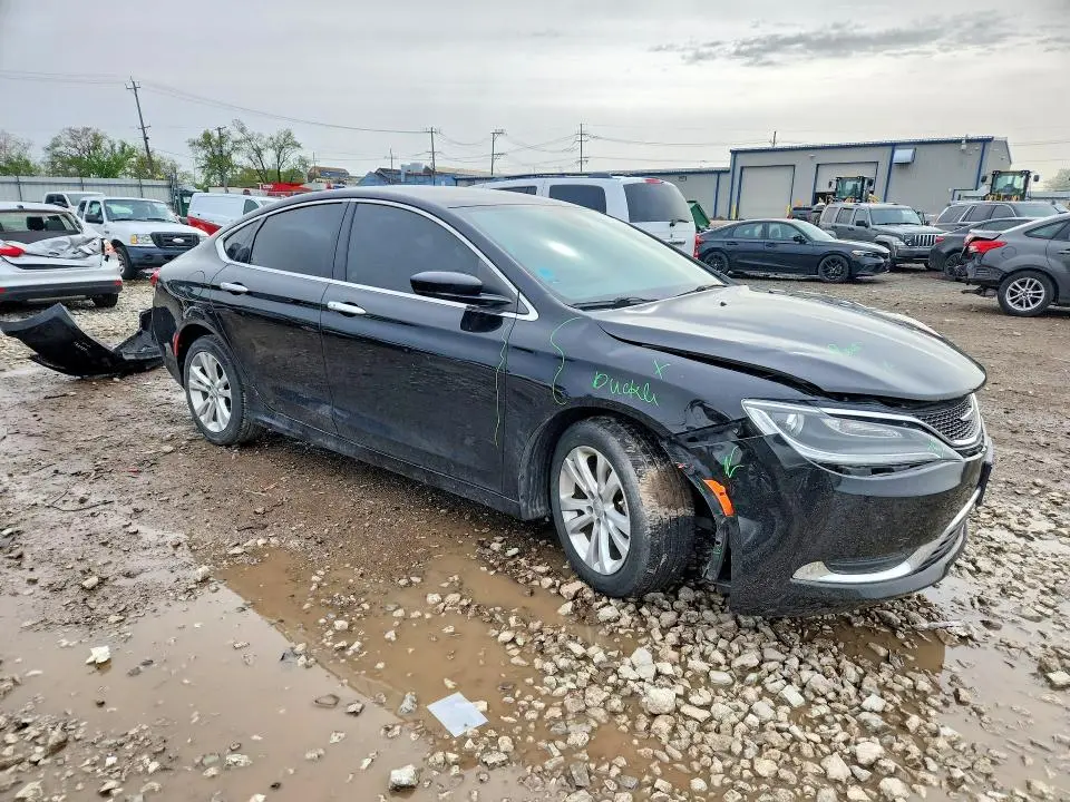 2015 CHRYSLER 200 LIMITED  