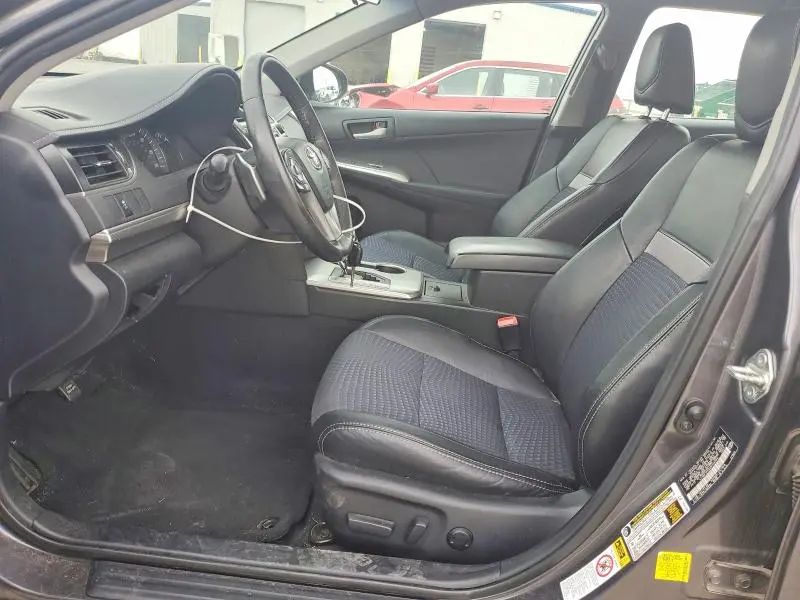 2012 TOYOTA CAMRY SE  