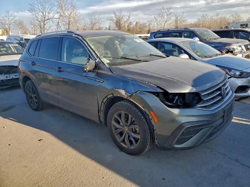 2022 VOLKSWAGEN TIGUAN SE  