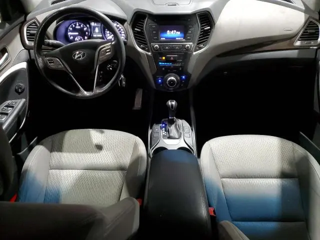 2018 HYUNDAI SANTA FE SE  