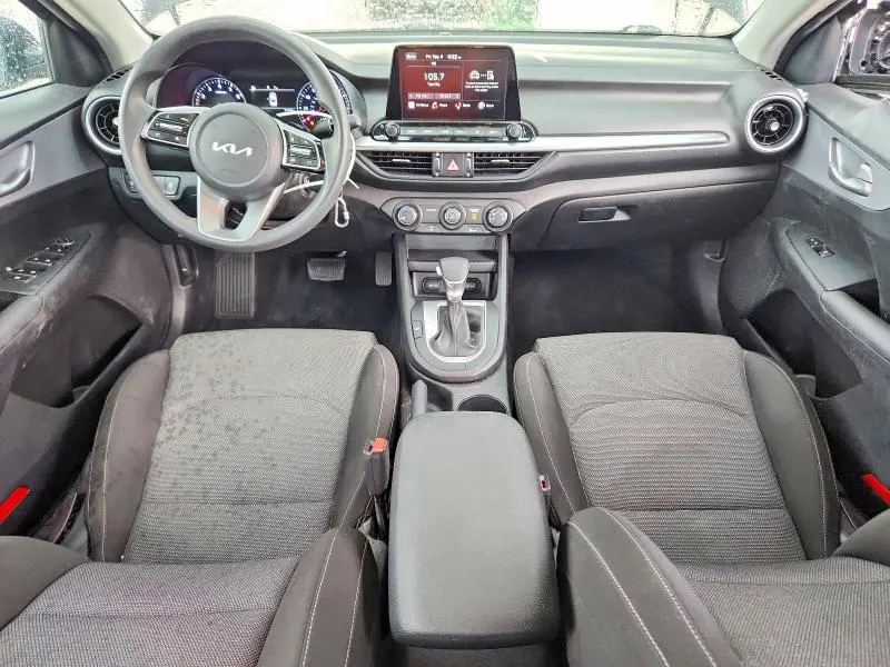 2022 KIA FORTE LXS  