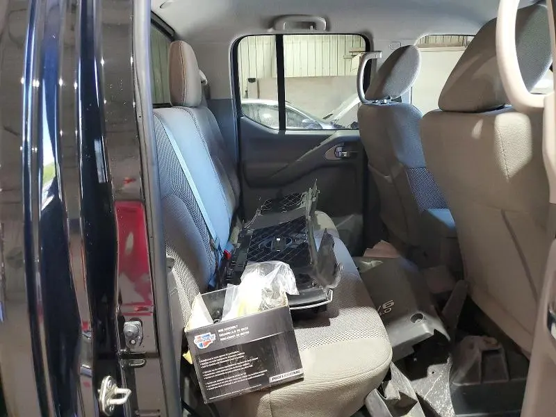 2019 NISSAN FRONTIER SV  