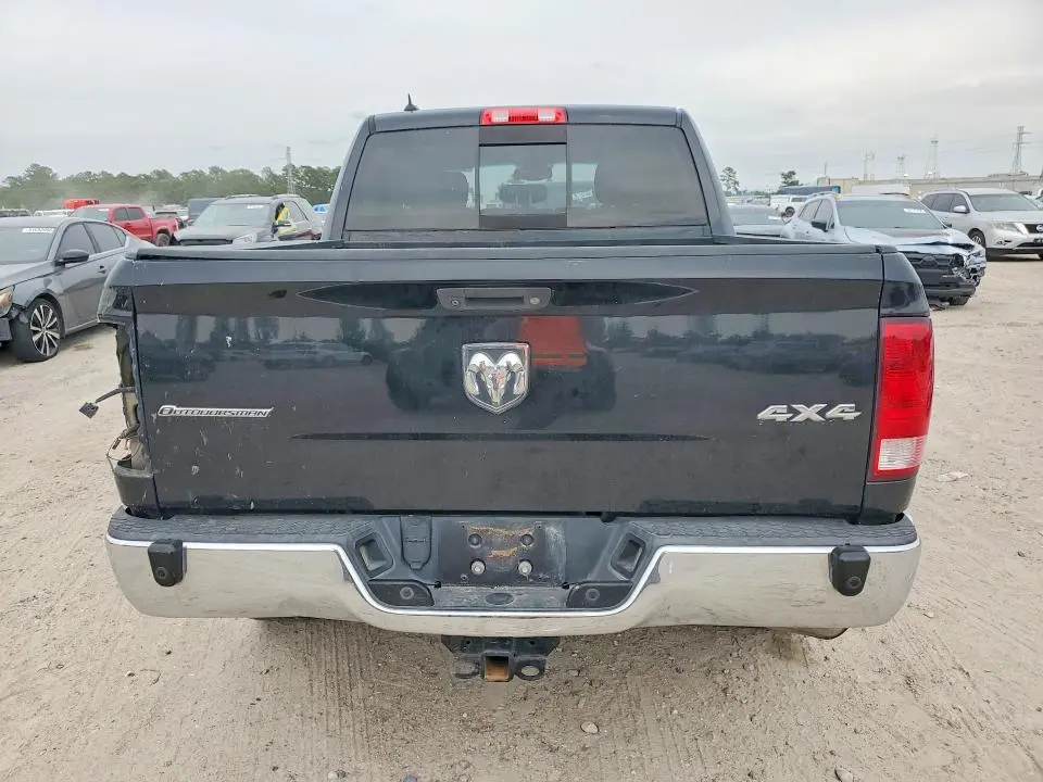 2015 RAM 1500 SLT  