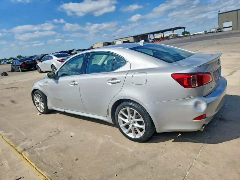 2011 LEXUS IS 350  