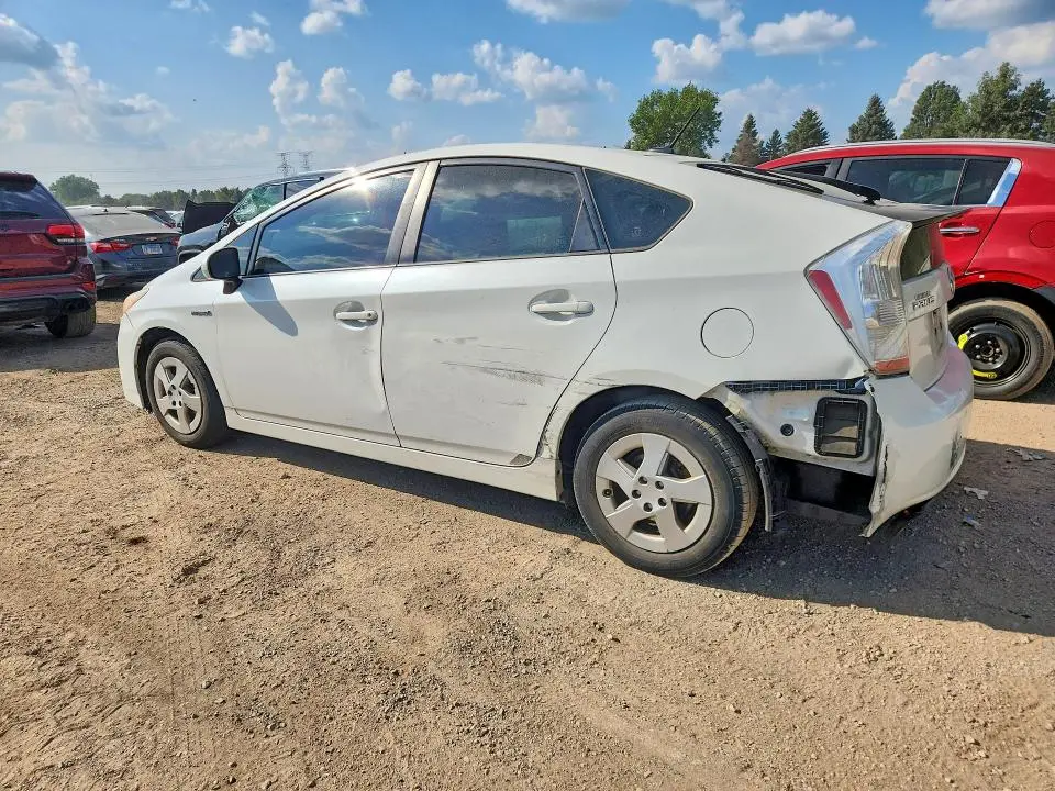 2011 TOYOTA PRIUS THREE  