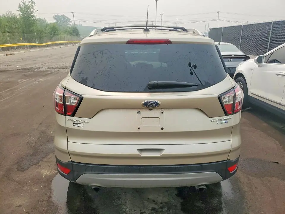 2017 FORD ESCAPE TITANIUM  