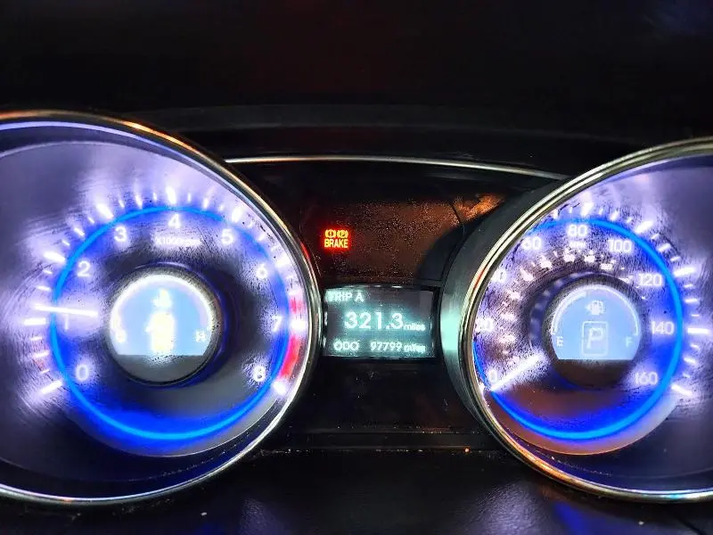 2011 HYUNDAI SONATA SE  