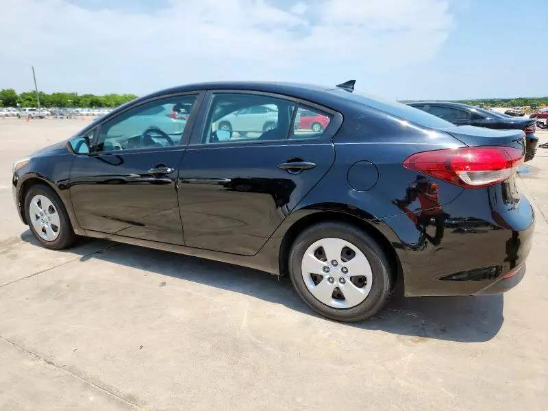 2017 KIA FORTE LX  