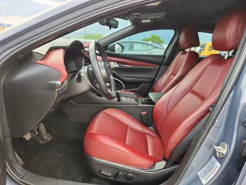 2022 MAZDA 3 PREMIUM  