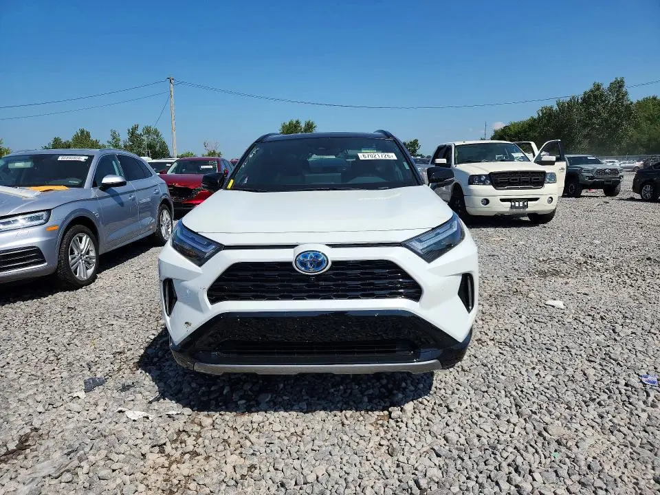 2024 TOYOTA RAV4 XSE  