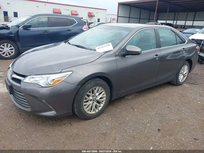 2016 TOYOTA CAMRY LE