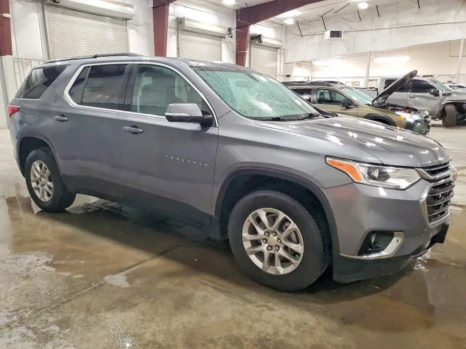 2020 CHEVROLET TRAVERSE LT  