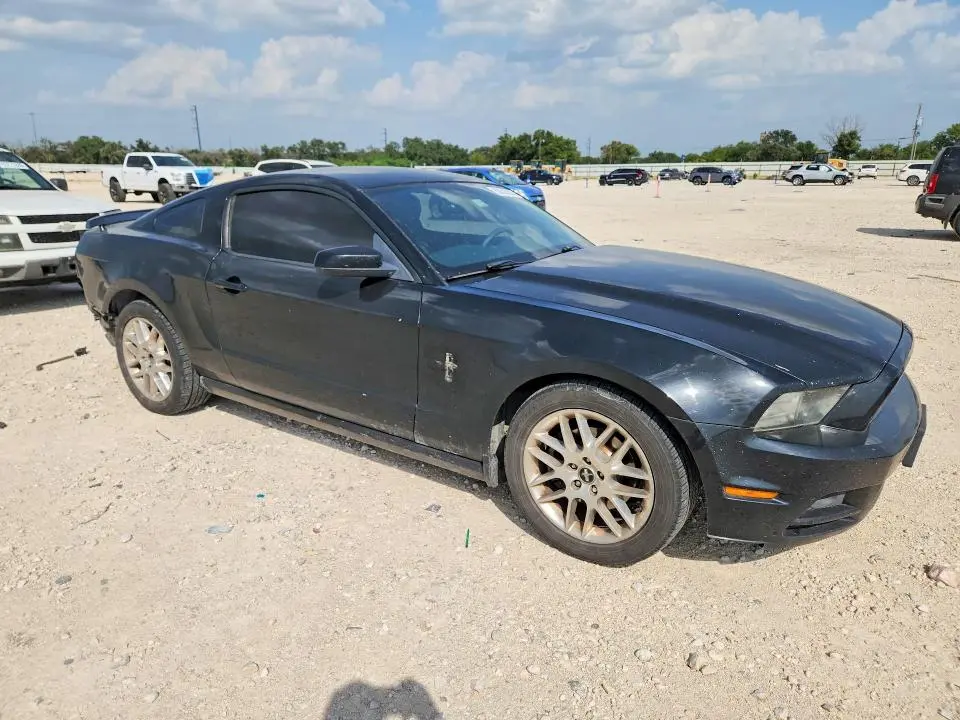 2013 FORD MUSTANG   