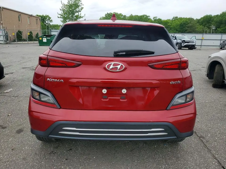 2023 HYUNDAI KONA SE  