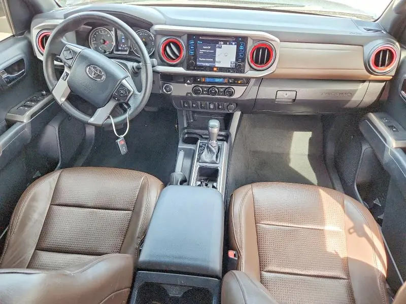 2017 TOYOTA TACOMA LIMITED  