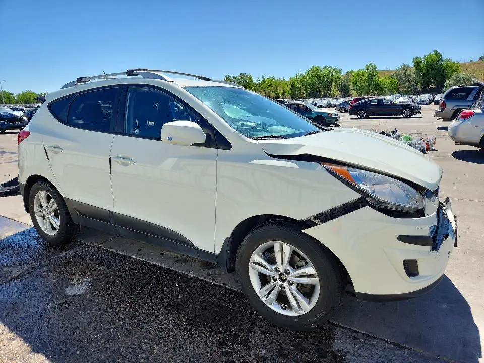 2011 HYUNDAI TUCSON GLS  