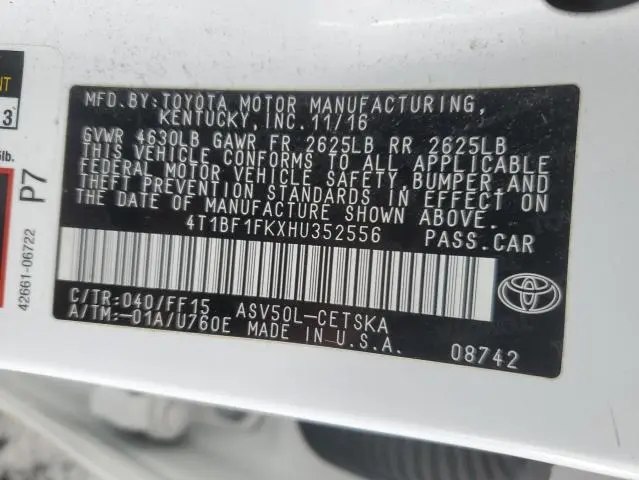 2017 TOYOTA CAMRY LE