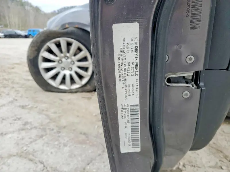 2013 CHRYSLER 300   
