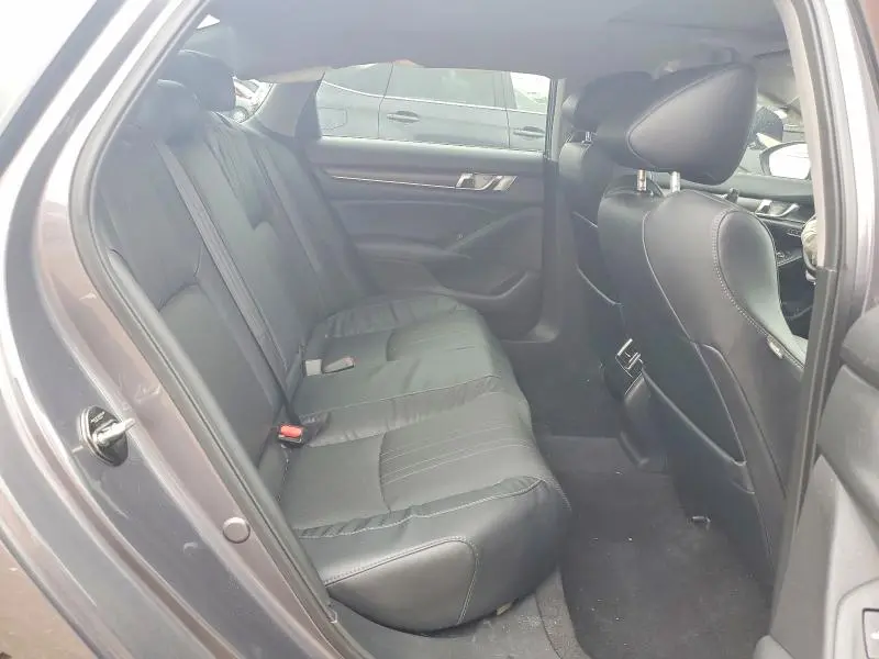2018 HONDA ACCORD TOURING HYBRID  