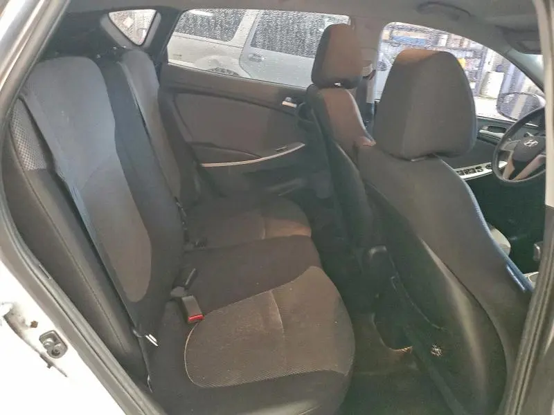 2014 HYUNDAI ACCENT GLS  