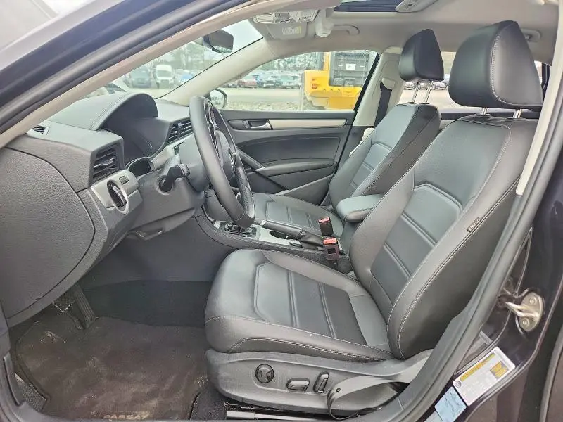 2022 VOLKSWAGEN PASSAT SE  