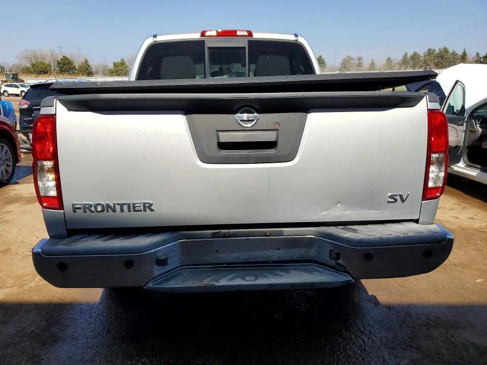 2016 NISSAN FRONTIER SV  