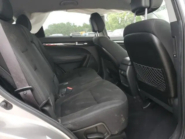 2014 KIA SORENTO LX  