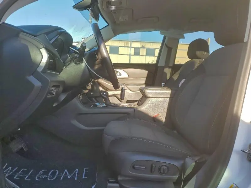 2021 CHEVROLET TRAVERSE LT  