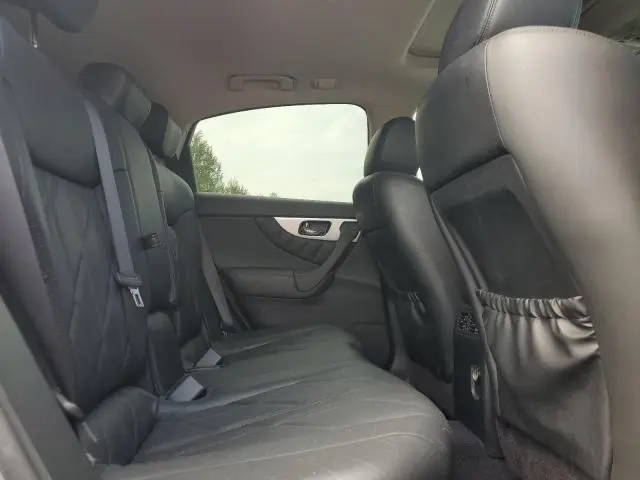2011 INFINITI FX35