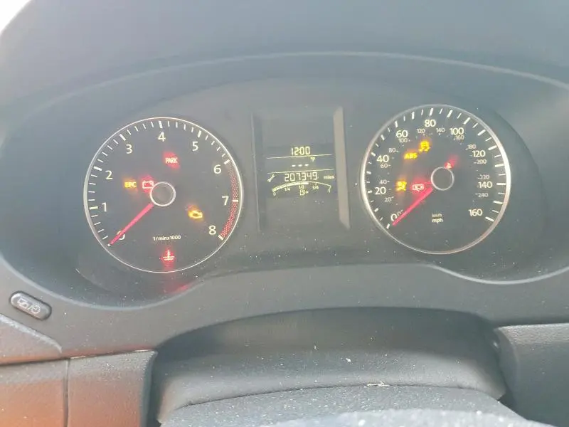 2012 VOLKSWAGEN JETTA SE  