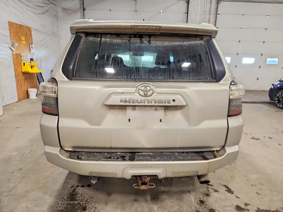 2016 TOYOTA 4RUNNER SR5  
