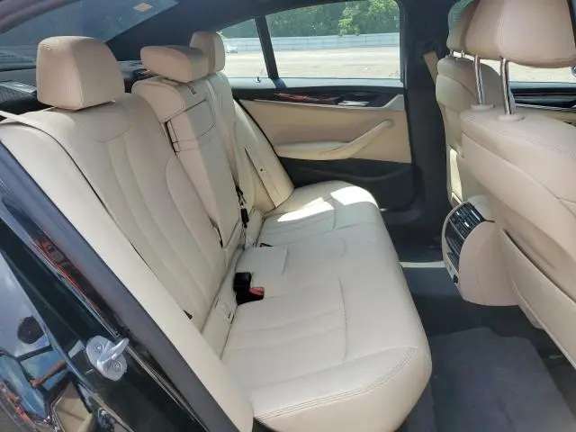 2018 BMW 530XE   