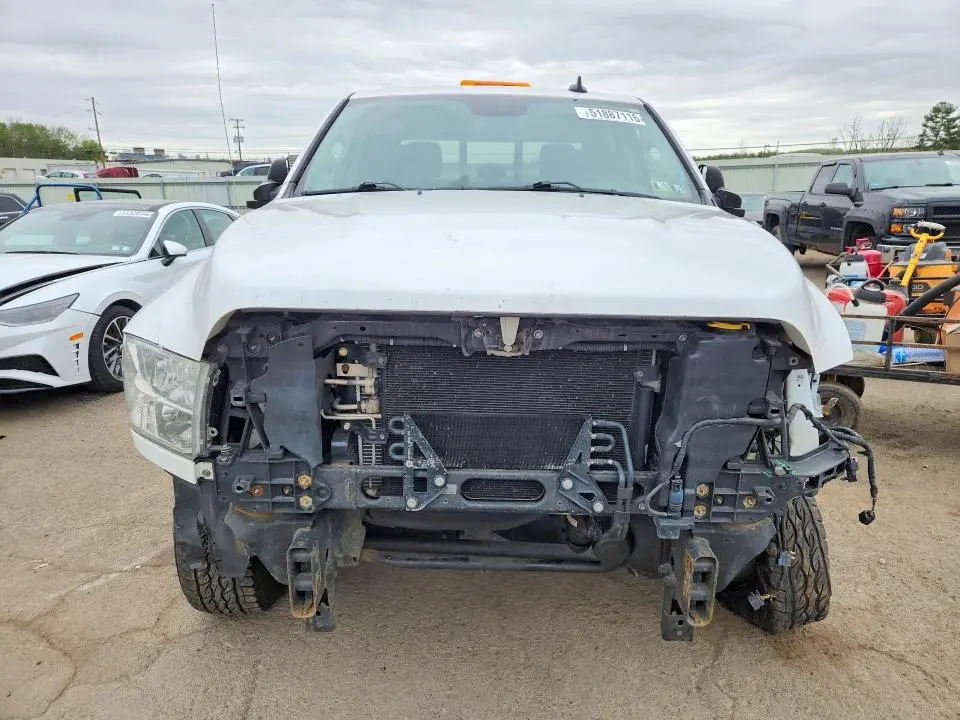 2016 RAM 2500 SLT  