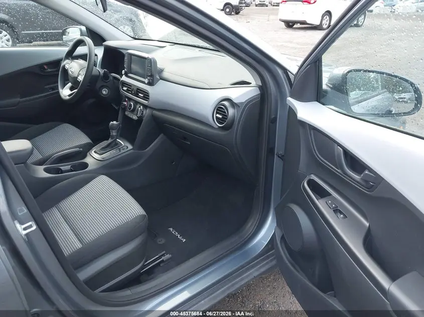 2020 HYUNDAI KONA SE