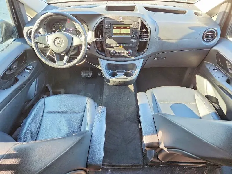2018 MERCEDES-BENZ METRIS   