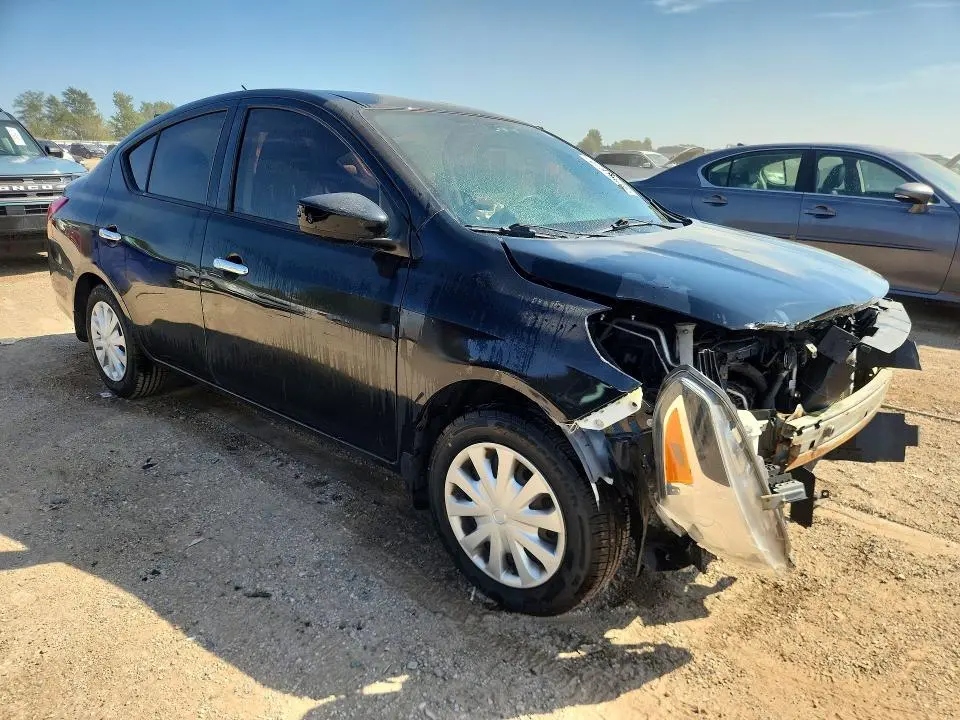 2016 NISSAN VERSA 1.6 SV  