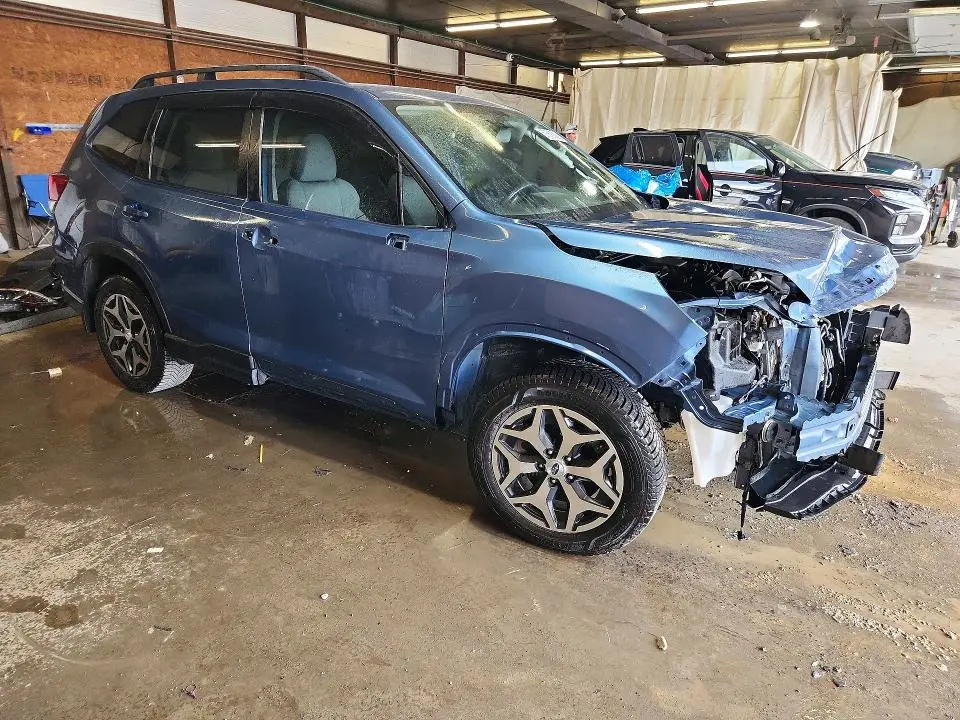2019 SUBARU FORESTER PREMIUM  